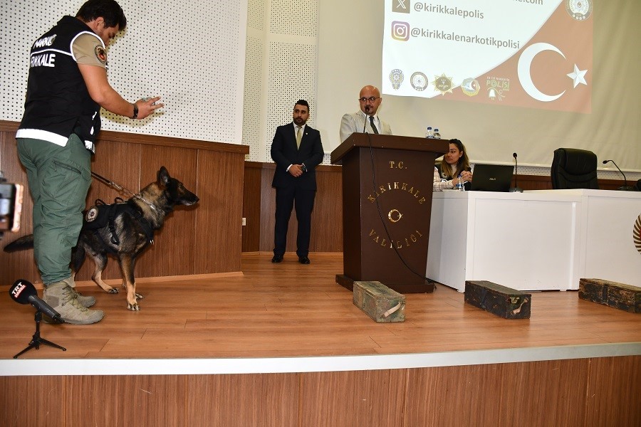 Kırıkkale’de "En İyi Narkotik Polisi: Anne" konulu eğitim verildi