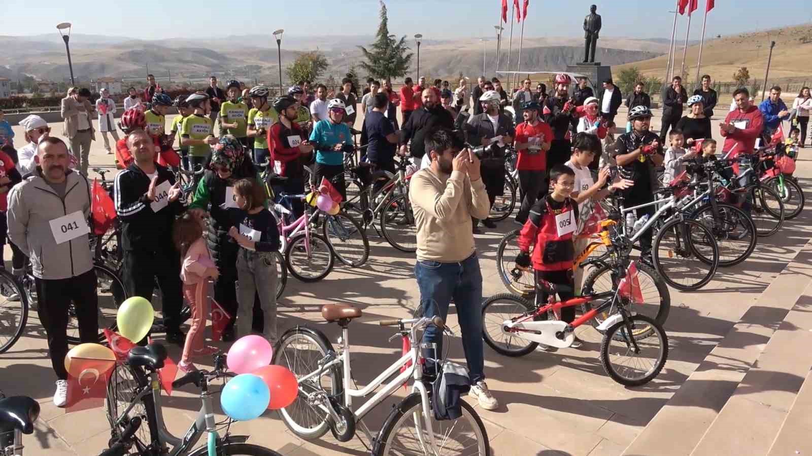 Cumhuriyet’in 100. yılına özel bisiklet halk sürüşü