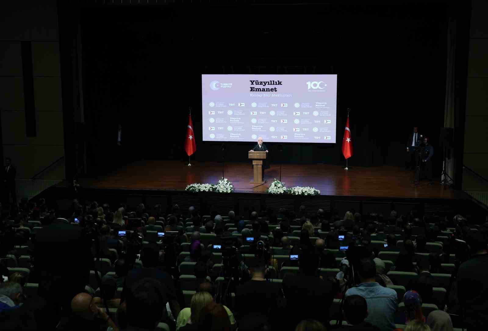 Emine Erdoğan: "Dünyanın bütün mazlumlarını emanet addediyoruz ve kalıcı barışı tesis etmek için seferber oluyoruz"