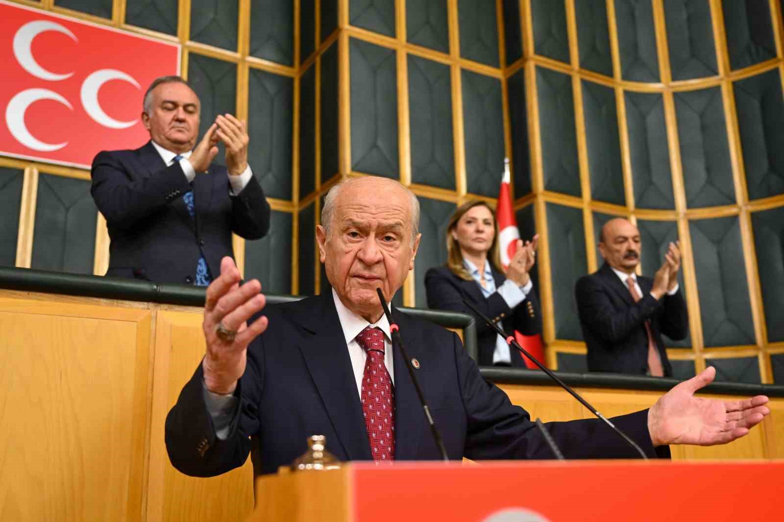 MHP Genel Başkanı Bahçeli: "Üzüldüğümüz husus, Atatürk’ün kurduğu partinin büyük kurultayında teröristlere selam gönderilmesi"