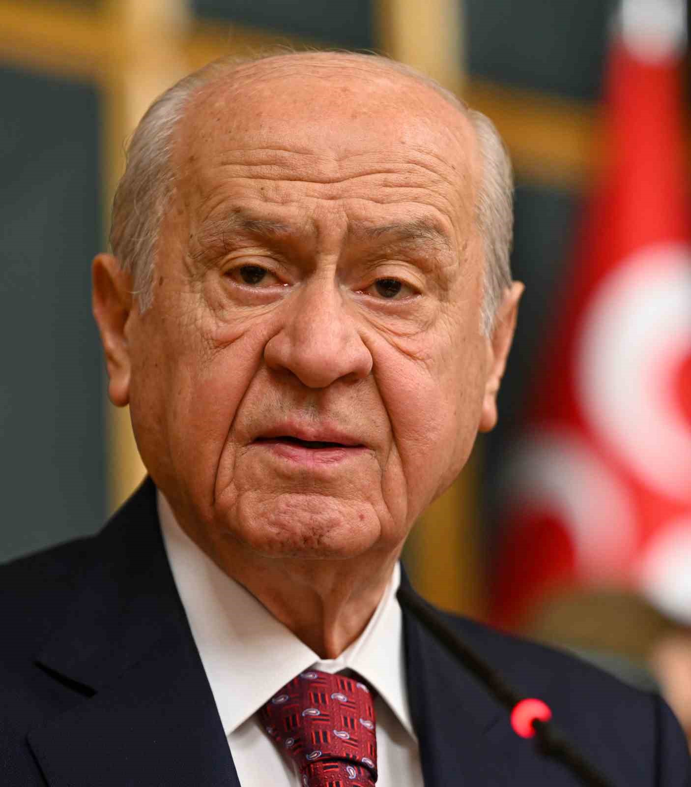 MHP Genel Başkanı Bahçeli: "Üzüldüğümüz husus, Atatürk’ün kurduğu partinin büyük kurultayında teröristlere selam gönderilmesi"