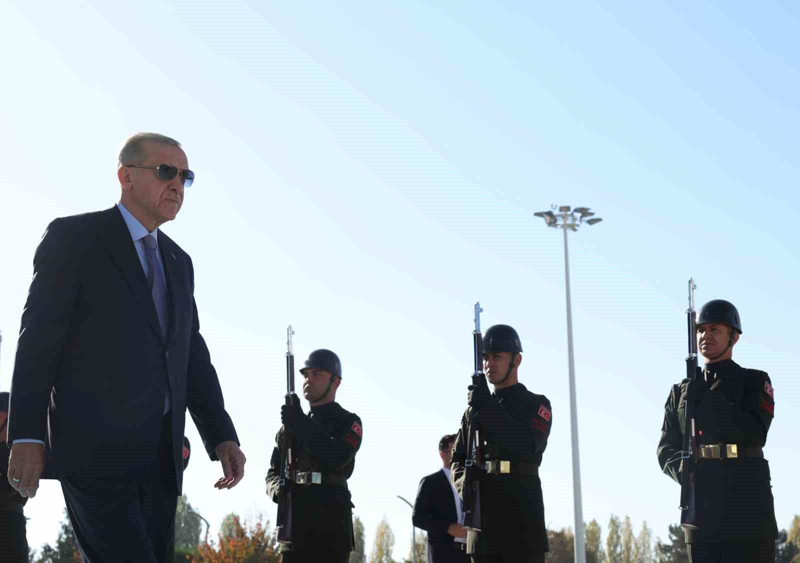 Cumhurbaşkanı Erdoğan Özbekistan’a gitti