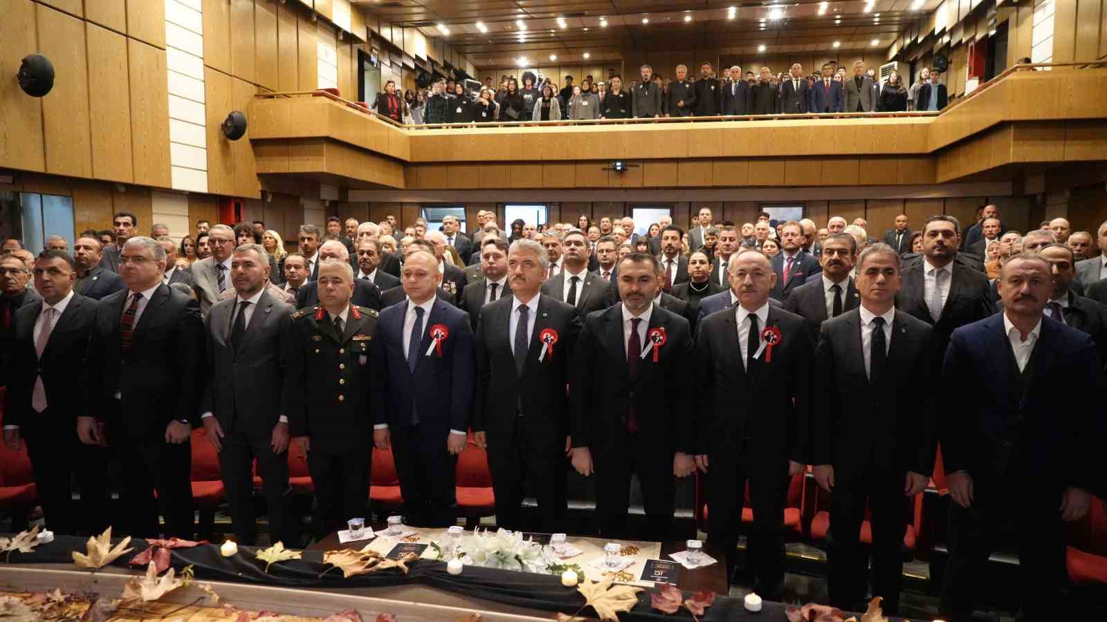 Öğrencilerden "Başka bir Mustafa" adlı oratoryo gösterisi