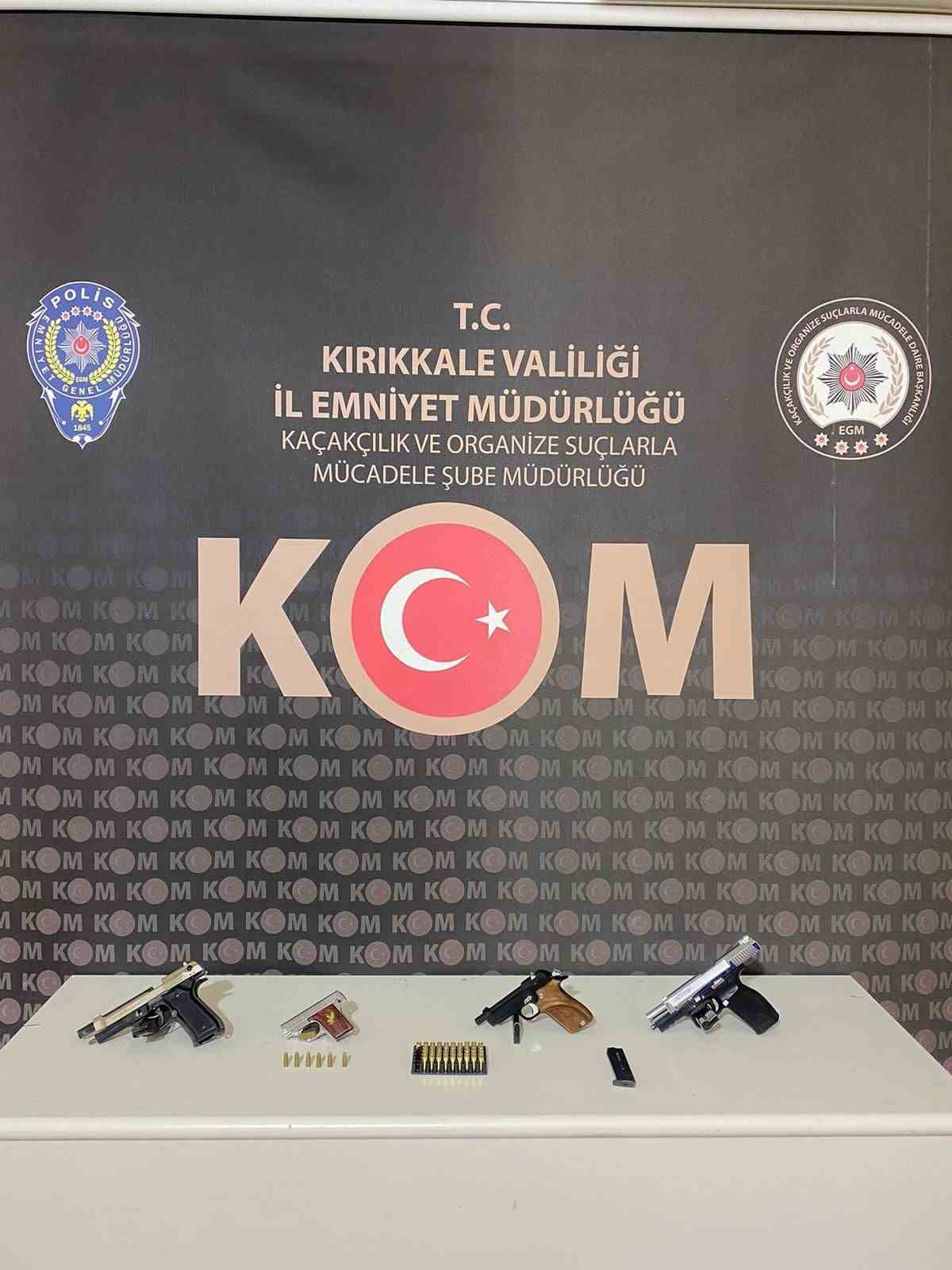 Kırıkkale’de kaçak tütün ve içki operasyonu: 11 gözaltı