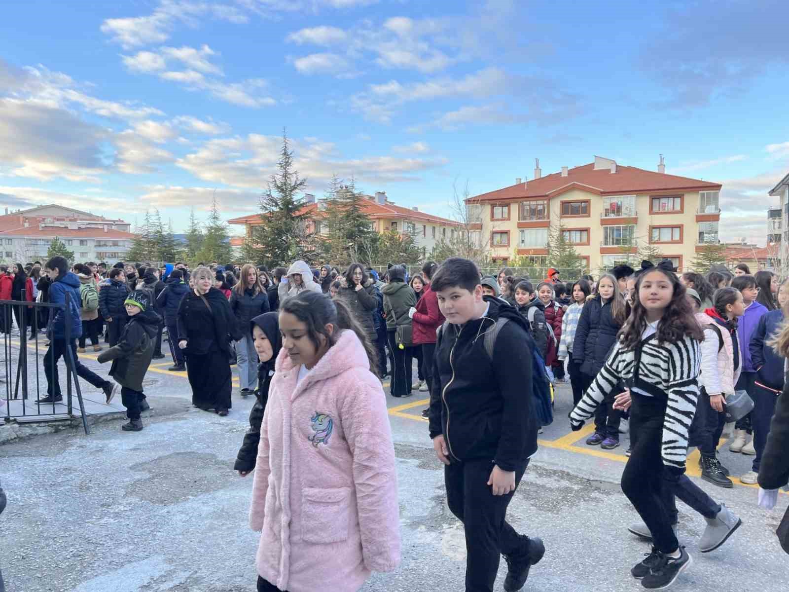 Ara tatil sonrası ilk ders zili çaldı