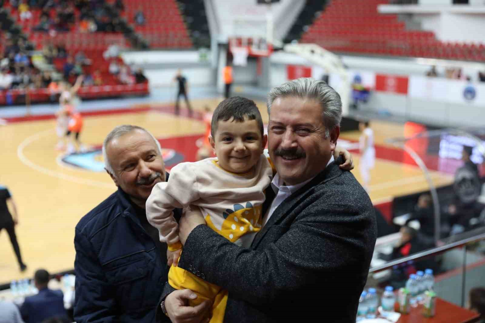 Melikgazi Kayseri Basketbol, Slovak ekibini eli boş gönderdi