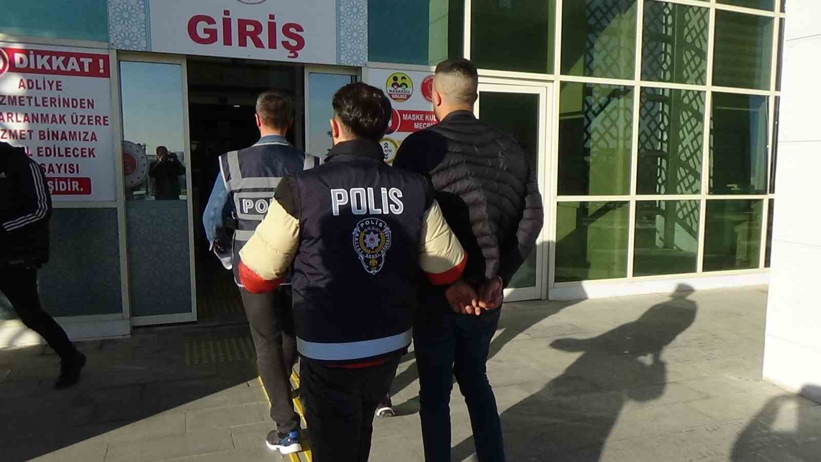 Karaman’da silahlı çatışma kamerada