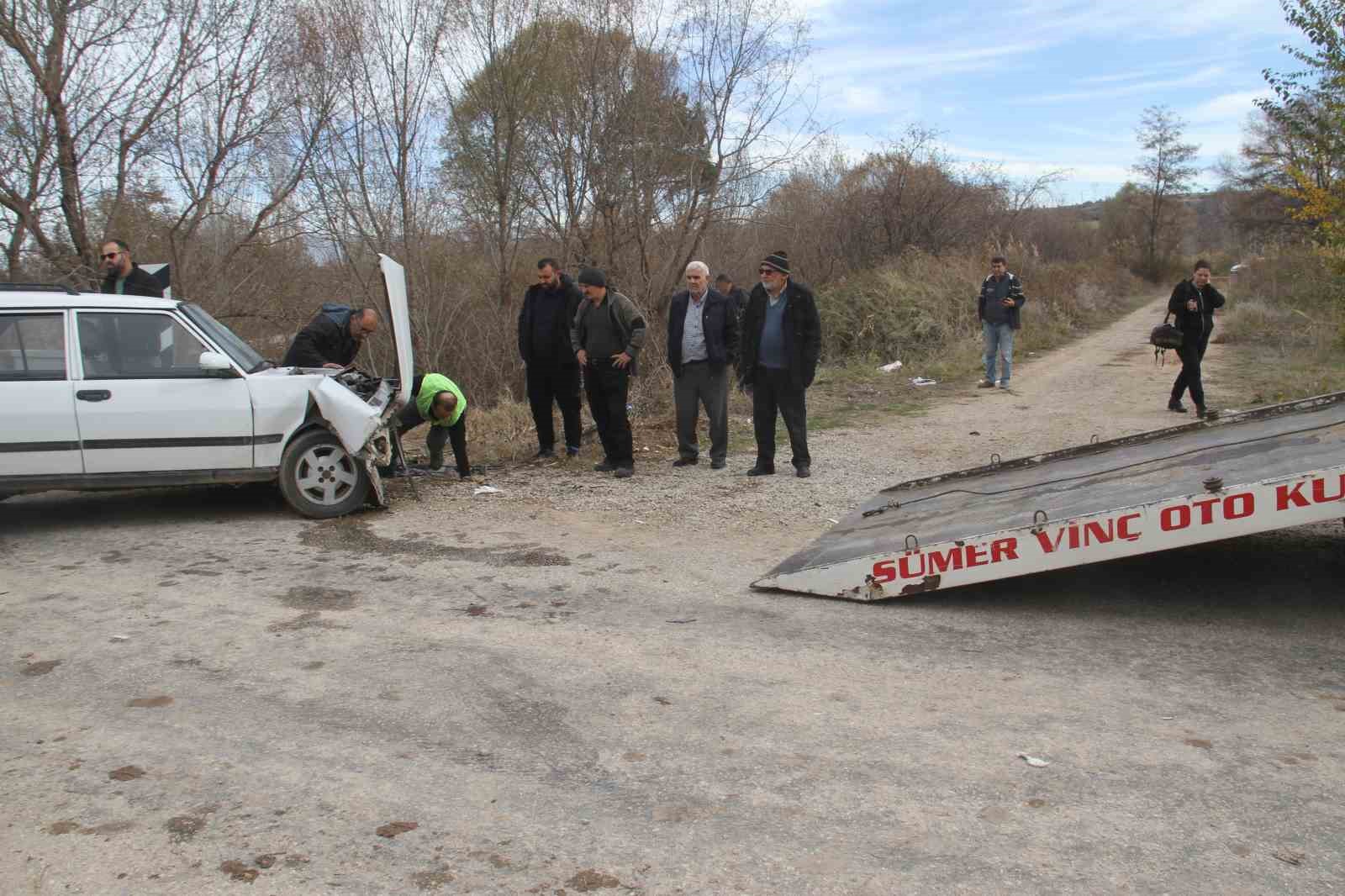 Konya’da kaza yapan otomobil dere yatağına düştü: 7 yaralı