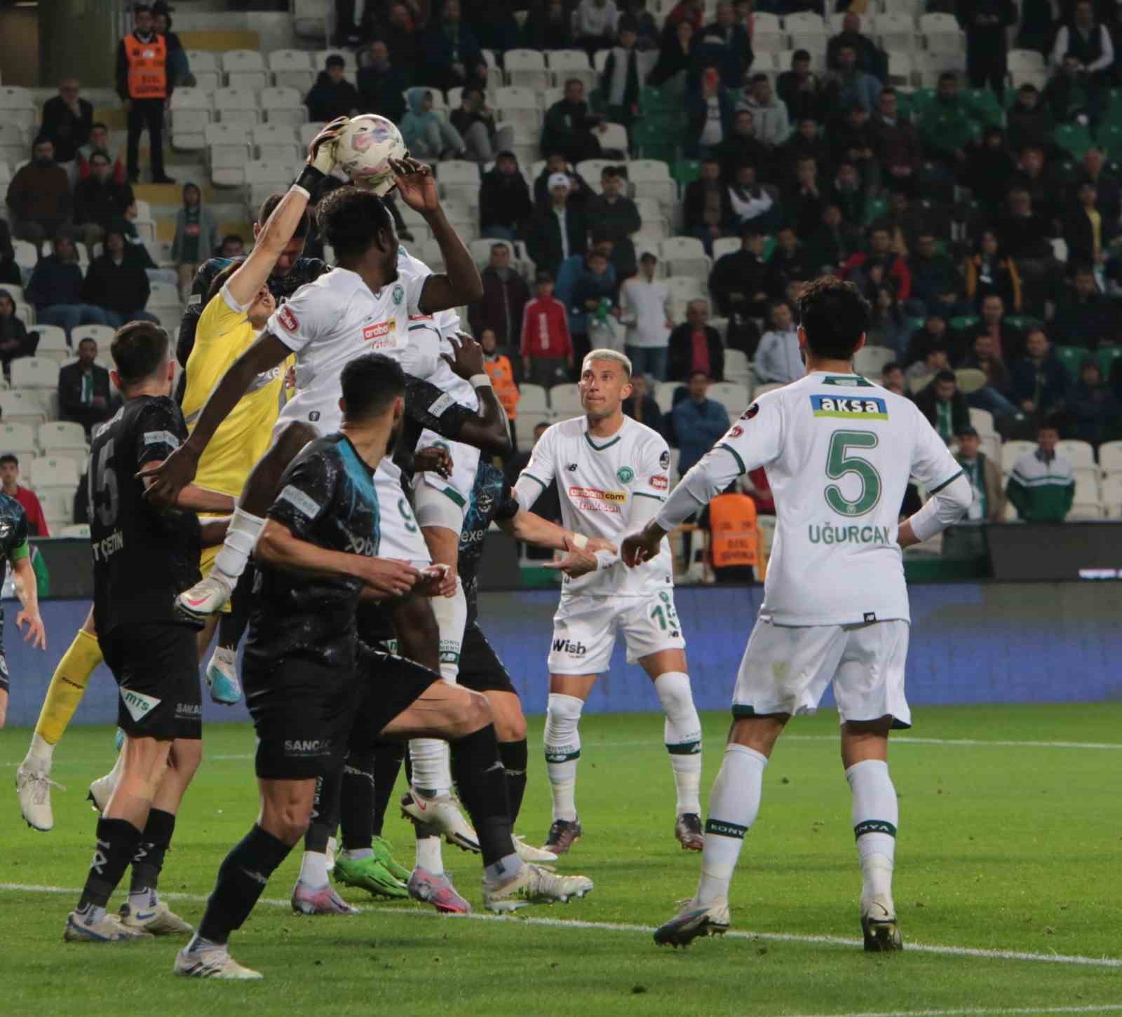 Spor Toto Süper Lig: Konyaspor: 1 - Adana Demirspor: 2 (Maç sonucu)