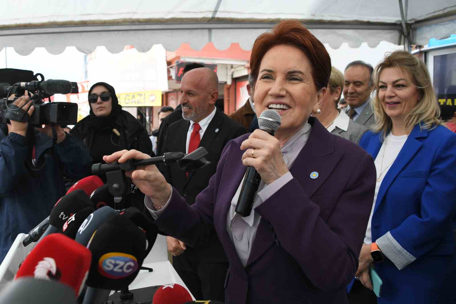 İYİ Parti lideri Akşener: “Türkiye için egosundan vazgeçen insanlarız”