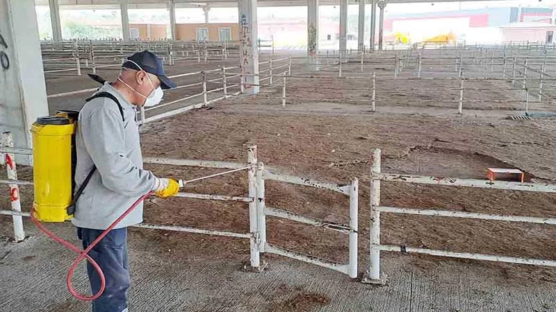 Kırıkkale’de Kurban Pazarı ilaçlanıyor