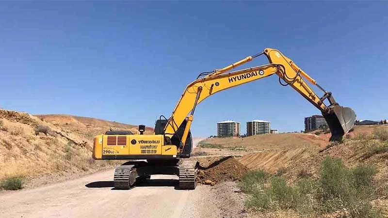 YAHŞİHAN’DA ÜÇ MAHALLEYİ BAĞLAYAN YOL YAPILIYOR