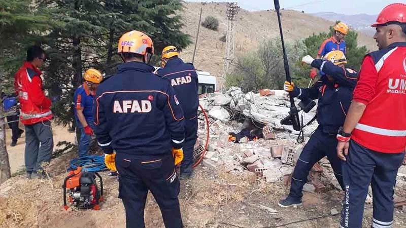 DOĞAL AFETLERE DAİMA HAZIRLIKLI OLMALIYIZ