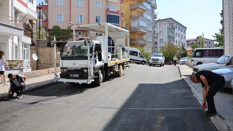 Gürler Mahallesi’nde yol çizgi çalışmaları tamamlandı