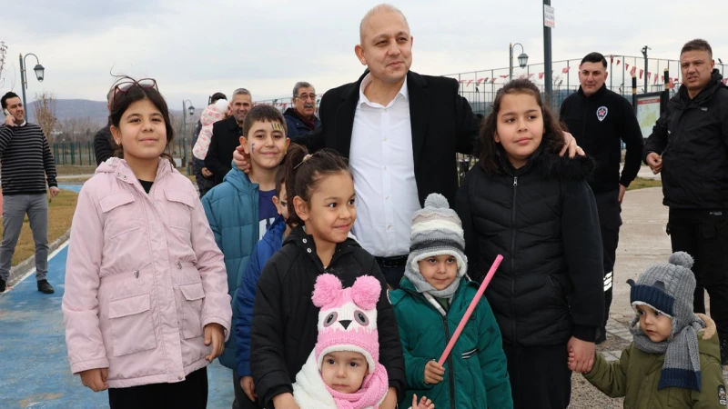 Kırıkkale Belediyesi’nden eğitim ve pazar desteği