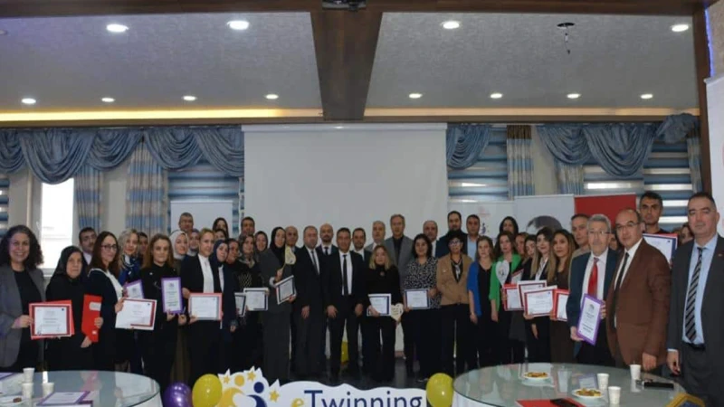 Kırıkkale’nin projeleriyle ilham veren öğretmenlerine ödül