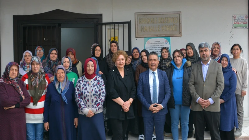 Mahalle Konaklarında kadınlar meslek öğreniyor