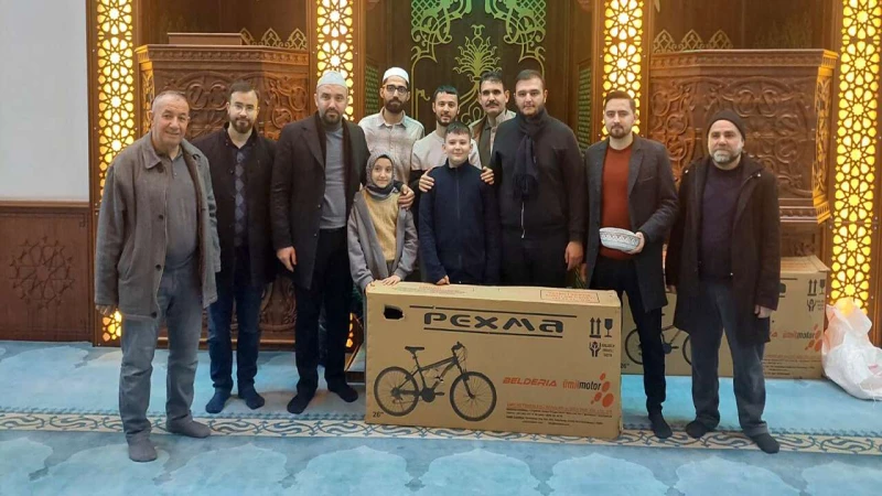 Kırıkkale’de çocuklar sabah ve teravih namazında buluşuyor