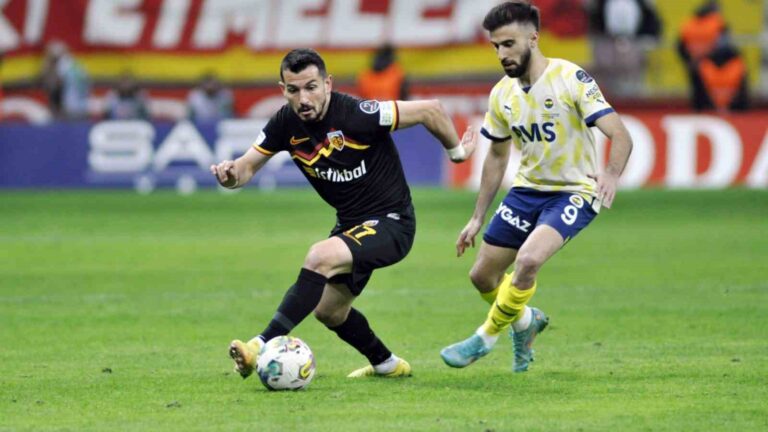 Kayserispor – Fenerbahçe maçını 12 bin 370 taraftar izledi