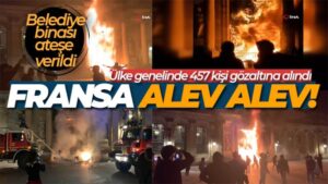 Fransa’da Bordeaux Belediye binası ateşe verildi