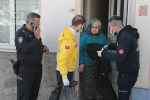 Eskişehir’de çöp evde yaşayan kadın: “Ben sağlık istemiyorum, ölmek istiyorum”