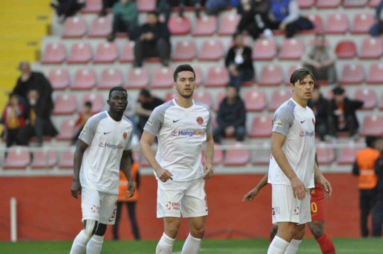 Spor Toto Süper Lig: Kayserispor: 3 – Ümraniyespor: 1 (Maç sonucu)