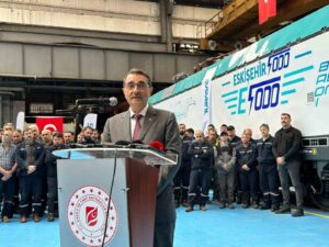 Bakan Dönmez Eskişehir 5000’nin İsim Tescil Töreni’nde konuştu