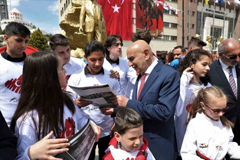 Keçiören Belediye Başkan Altınok Atatürk’ü andı ve gençleri tebrik etti