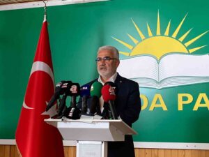 HÜDA PAR Genel Başkanı Yapıcıoğlu: “AK Parti listelerinden 4 aday gösterdik ve hepsi seçildiler”