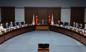 AK Parti Merkez Yürütme Kurulu (MYK) Toplantısı, Cumhurbaşkanı Recep Tayyip Erdoğan başkanlığında parti genel merkezinde başladı.