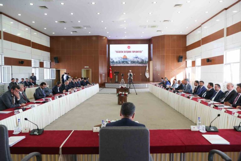 Diyanet İşleri Başkanı Erbaş: “Zalimlerin karşısında, mazlumların yanında olmaya gayret ediyoruz”