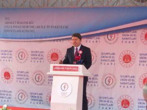 Bakan Tunç: “11 binden fazla Filistinli kardeşimiz şehit edildi“