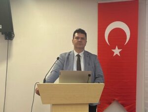 Prof. Dr. Uğur Bilge: “Uygunsuz antibiyotik kullanımı global bir tehdittir”