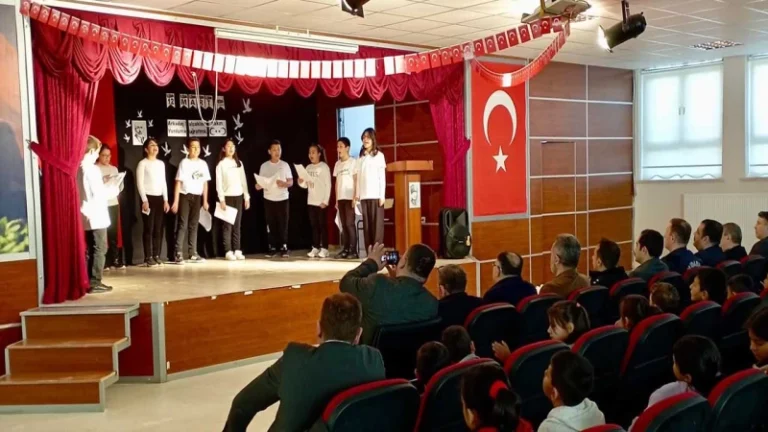 Çelebi’de İstiklal Marşı’nın kabulü coşkuyla kutlandı
