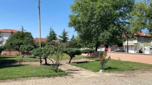 HACILAR’DA PARKLAR YENİLENİYOR