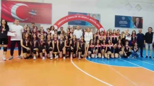 FİLENİN SULTANLARI ÖDÜLLERİNİ ALDI