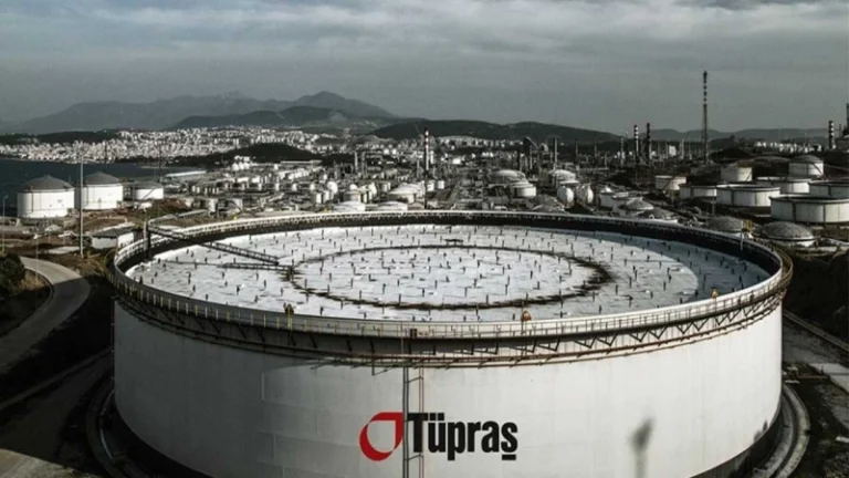 TÜPRAŞ, TÜRKİYE’NİN EN BÜYÜK SANAYİ KURULUŞU OLDU 