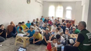 YEŞİLAY, GENÇ HAFIZLARLA BULUŞTU 