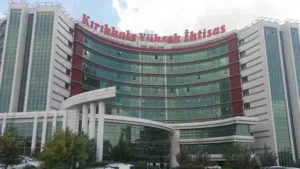 KIRIKKALE’DE DİYALİZ HASTASI SAĞLIKLI BİR BEBEK DÜNYAYA GETİRDİ
