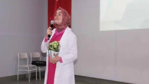 Diş Hekimi Cengiz, diş sağlığını anlattı