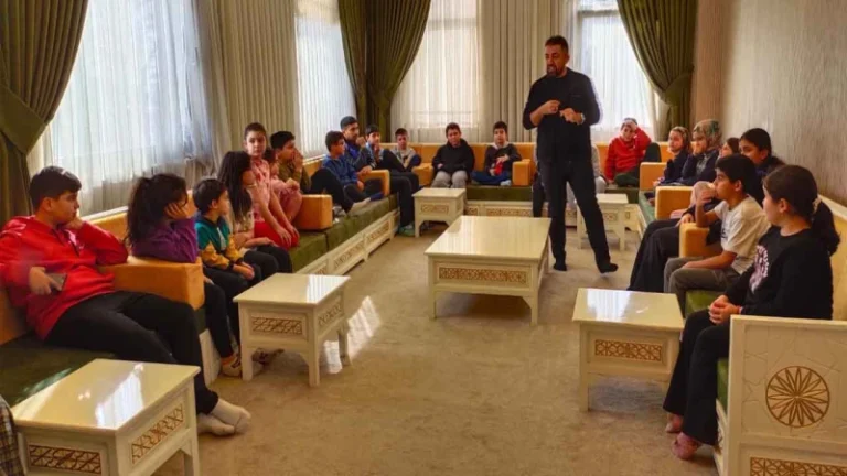 Gençlik Merkezi’nde değerler eğitimi