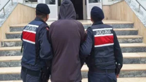 Kırıkkale’de aranan 2 hükümlüyü jandarma yakaladı