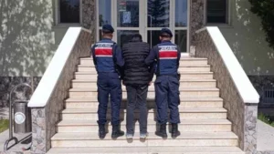 Kırıkkale’de aranan 2 hükümlü yakalandı