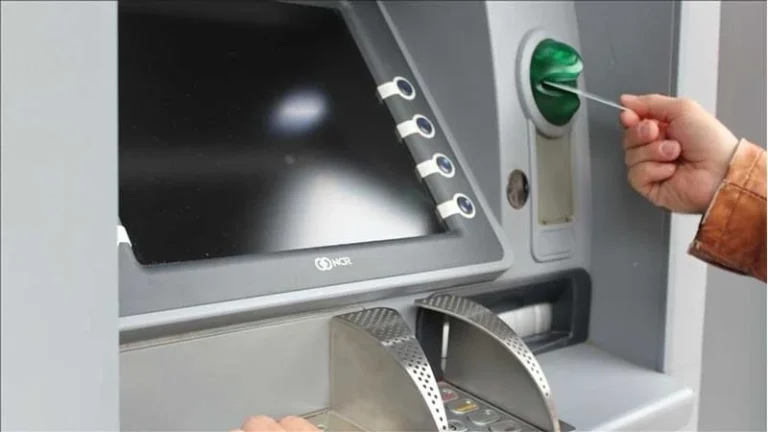 ATM’lerde o işlem artık ücretli oldu!