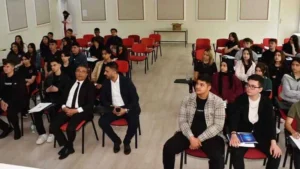 Liseli gençleri heyecan sardı