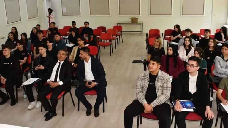 Liseli gençleri heyecan sardı