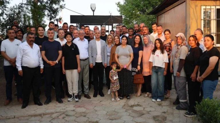 Önal, personellerle yemekte buluştu