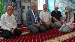 Vali Makas, Atatepe Camii Kur’an Kursu öğrencileriyle buluştu