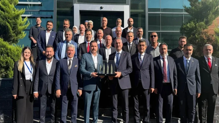 Abdülhamit Gül’den Sinerji A.Ş’ye ziyaret