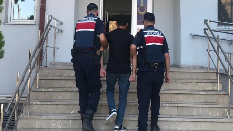 Kırıkkale’de aranan şahıs jandarmadan kaçamadı